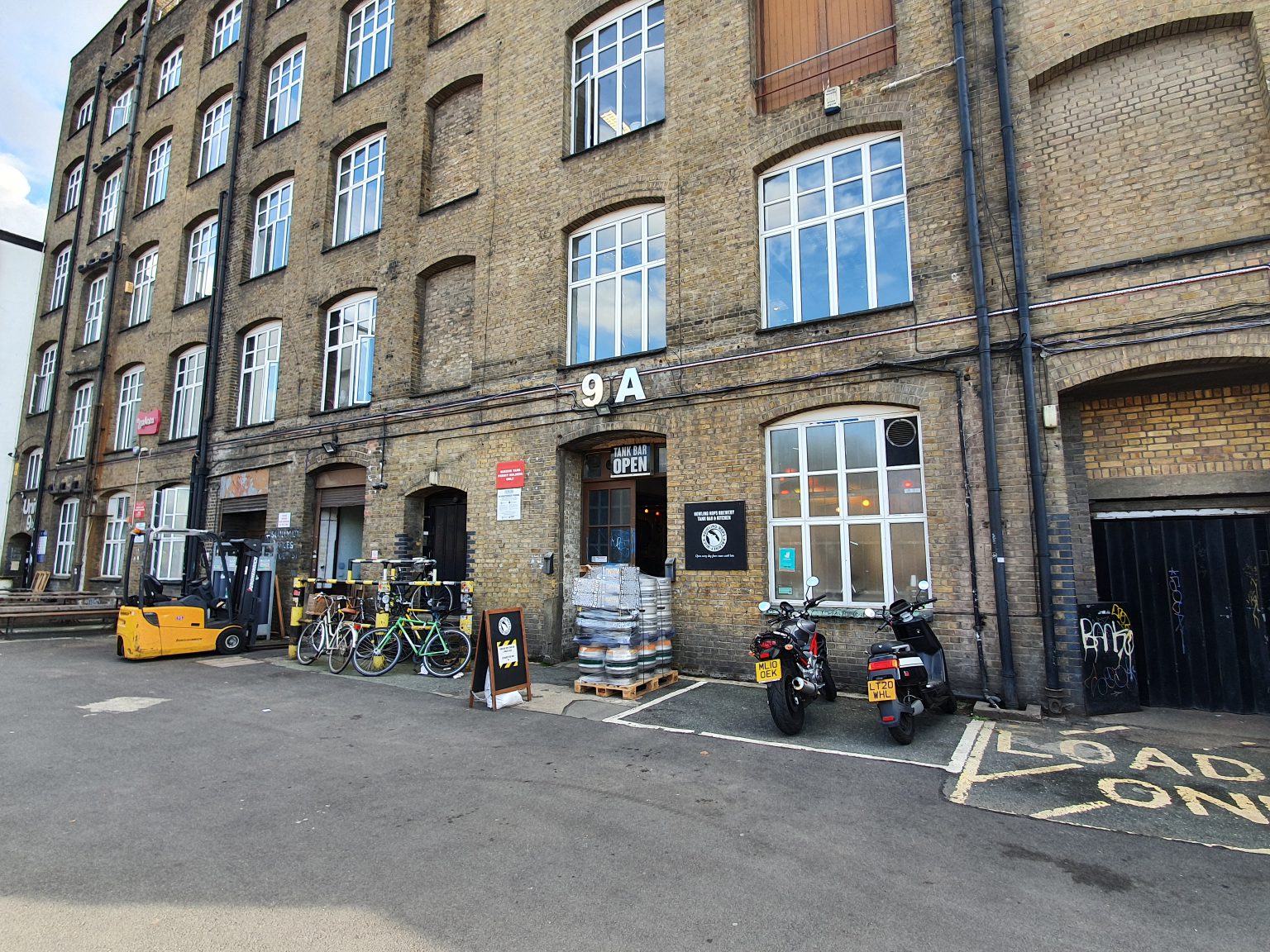 London Tower Hamlets (Borough of) Hackney Wick Howling Hops