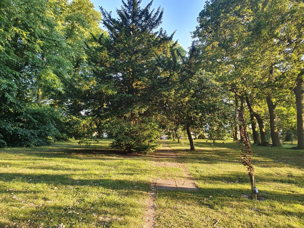 Thorpe (Norwich) – St. Andrew’s Hospital Graveyard and Polish Community Memorial