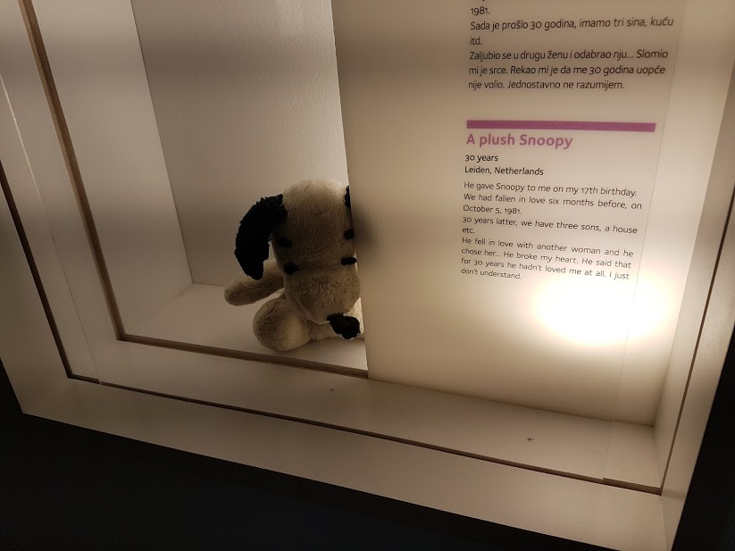 Zagreb – Museum of Broken Relationships (Snoopy)