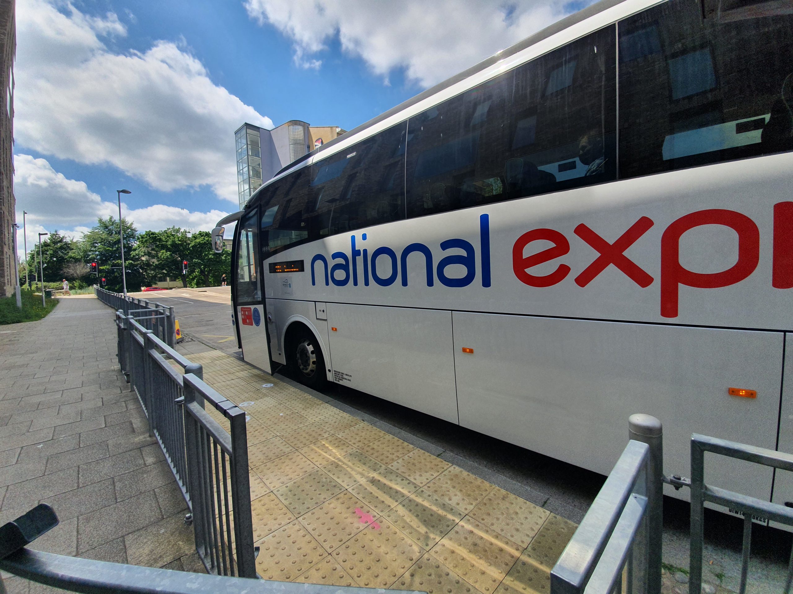National Express : Norwich to London Victoria Coach Station