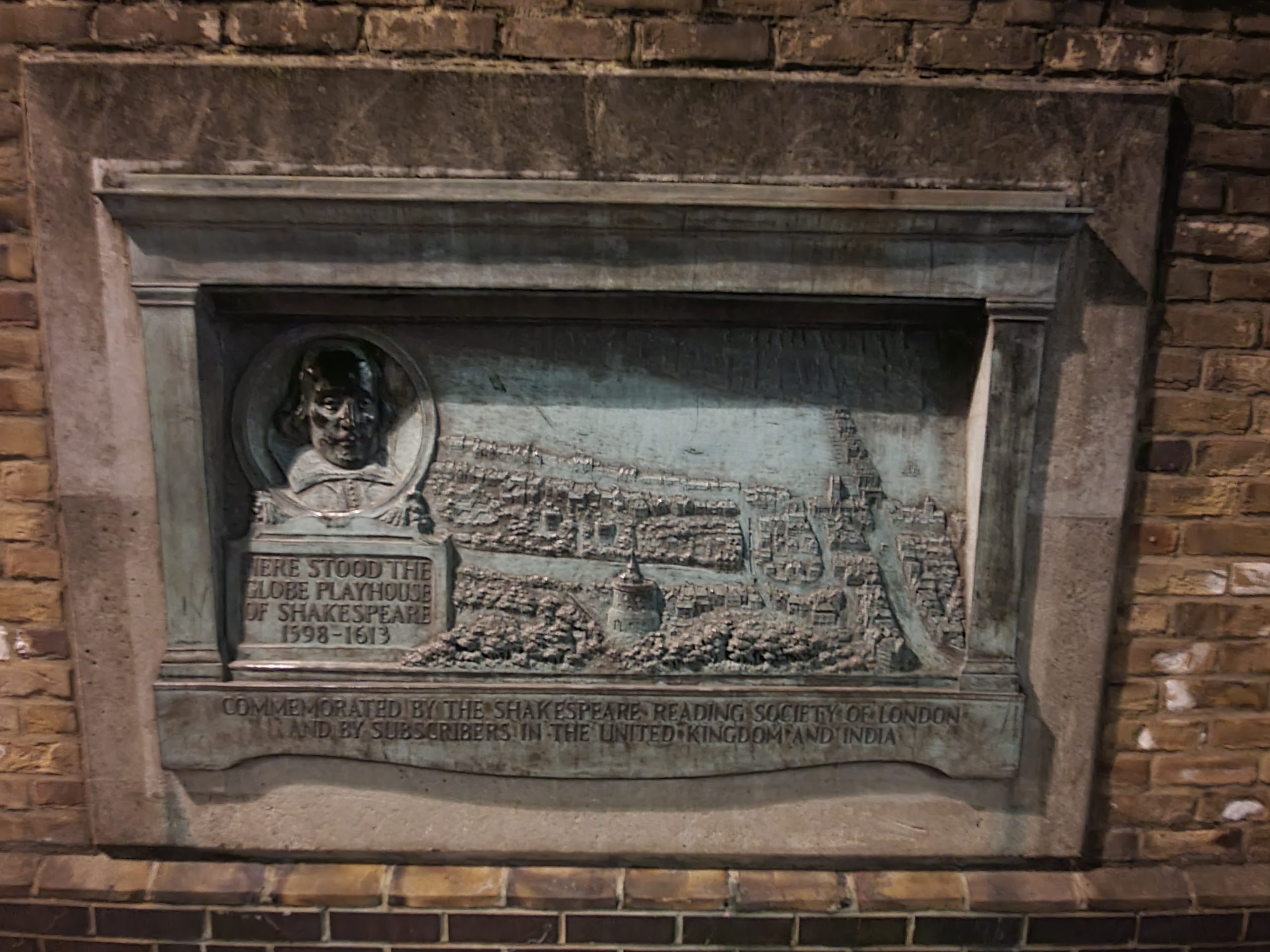 London – Southwark (Borough of) – Original Site of Globe Theatre