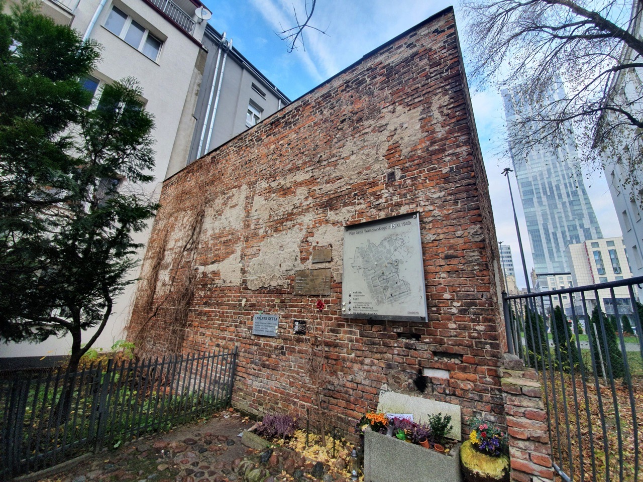 Warsaw – Warsaw Ghetto Remnant at 62 Złota Street
