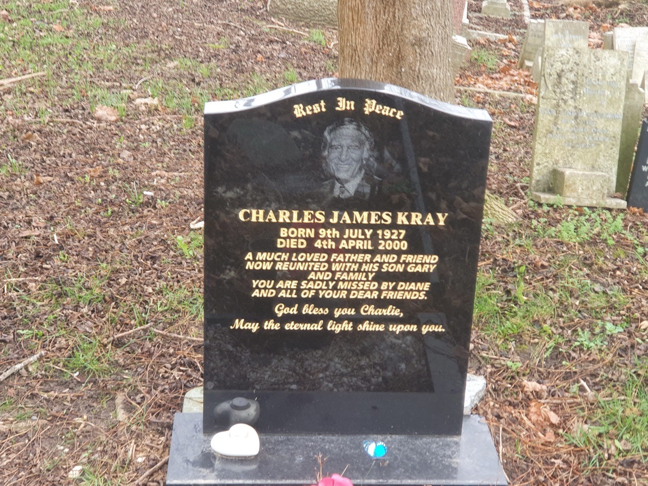 London – Waltham Forest (Borough of) – Chingford Mount Cemetery (Grave of Charles James Kray)