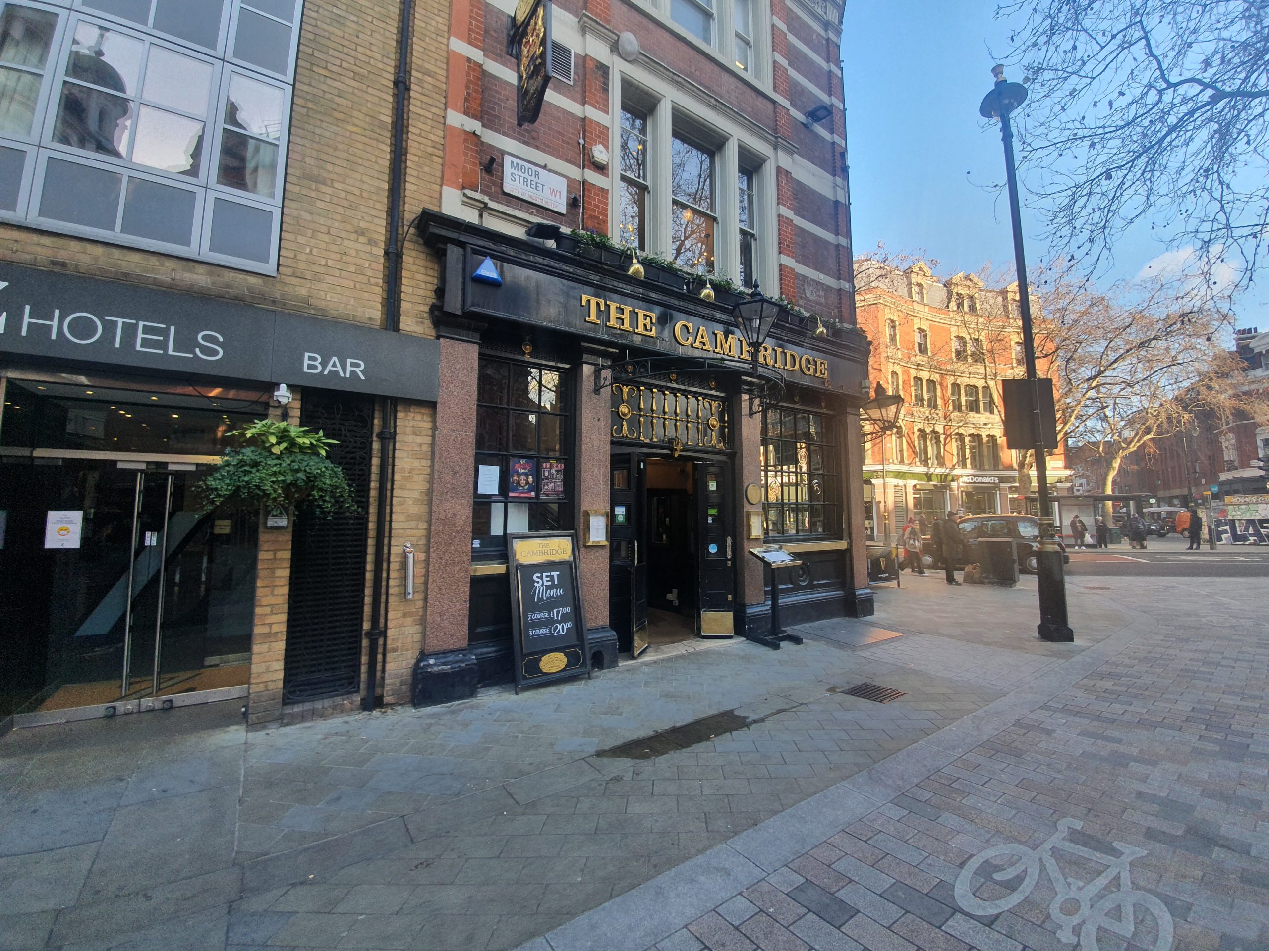 London – Westminster (Borough of) – The Cambridge Pub
