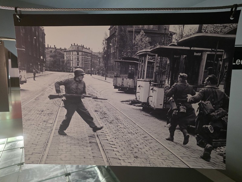Leipzig – Stadtgeschichtliches Museum (Robert Capa Photo – US Soldier Guarding Germans)
