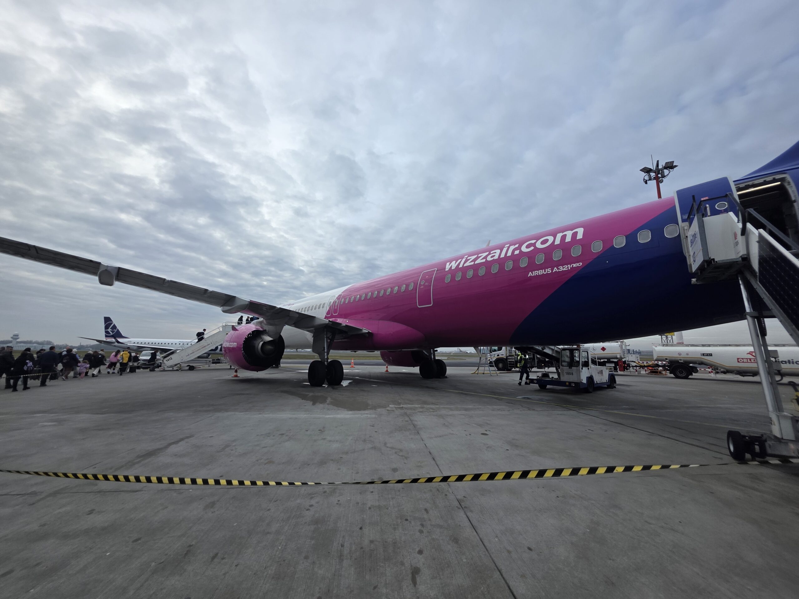 Wizz Air (Warsaw Chopin Airport to Madeira)