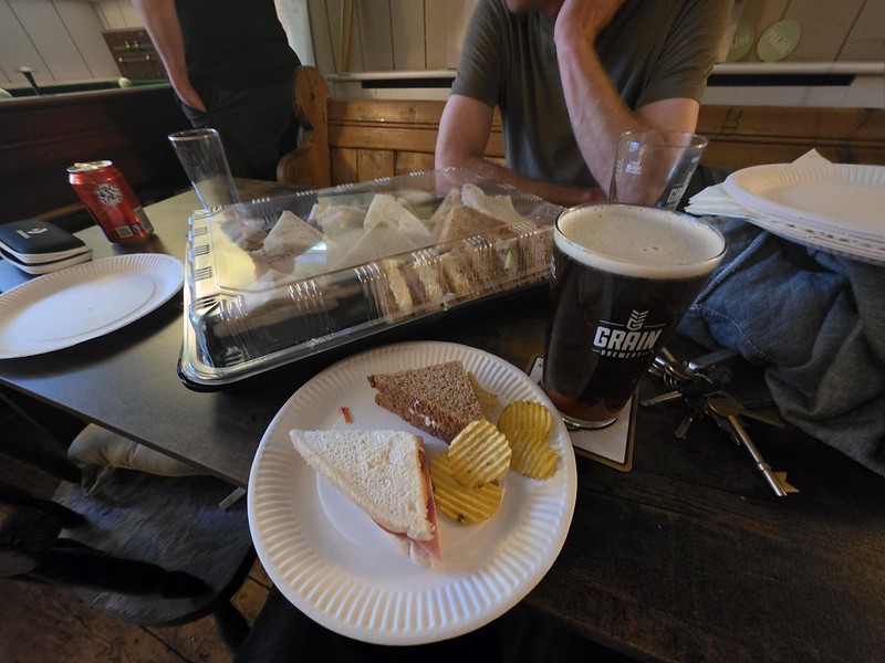 Norwich – Bloody Bar Billiards (Game 4 – Artichoke Hearts vs Red Lion)