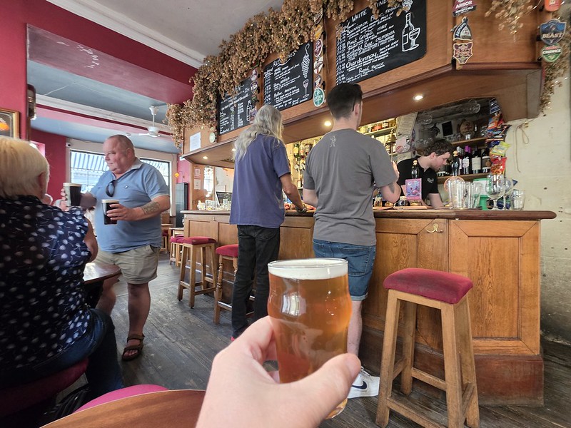 Bath – The Raven (Good Beer Guide)