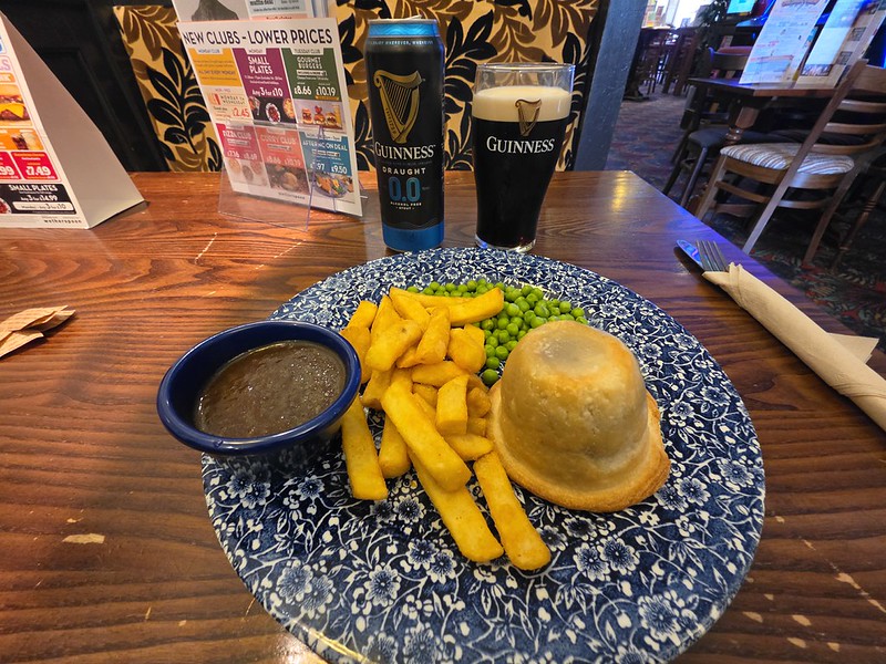 Letchworth Garden City – Three Magnets (JD Wetherspoon)