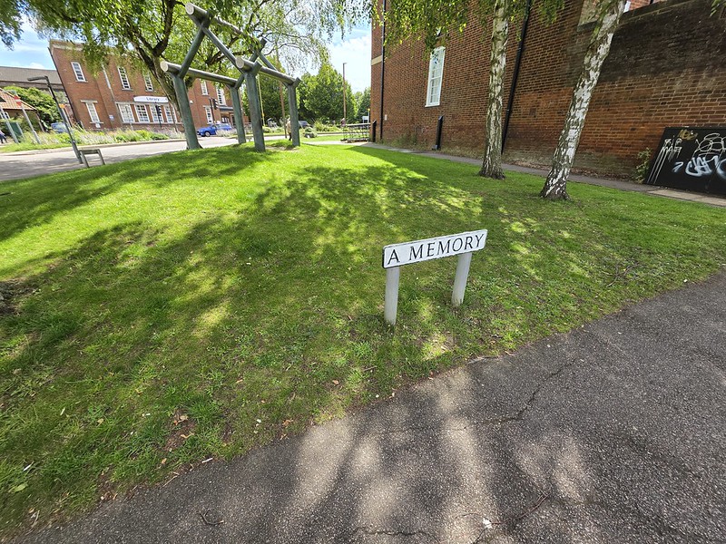 Letchworth Garden City – Pleasant Signage