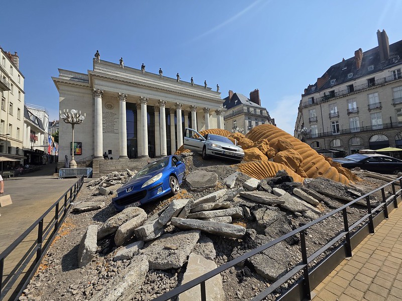 Nantes – Fossil Opera Art Installation