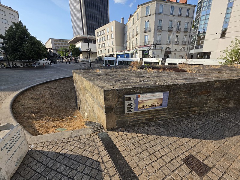 Nantes – The Medieval Remains of Porte Sauvetout
