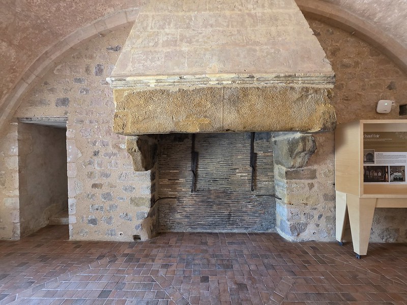 Le Mans – Royal Abbey of l’Épau (Calefactory or Warming Room)
