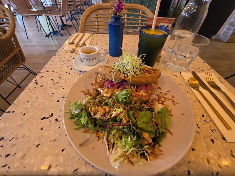 Lyon – Bloomy Brunch & Coffee