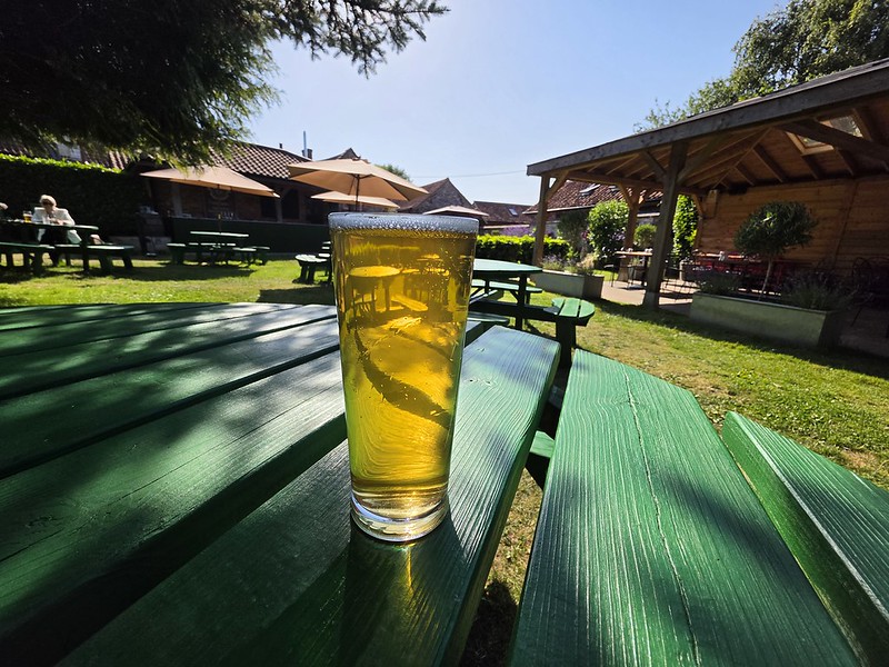 Warham : The Three Horseshoes